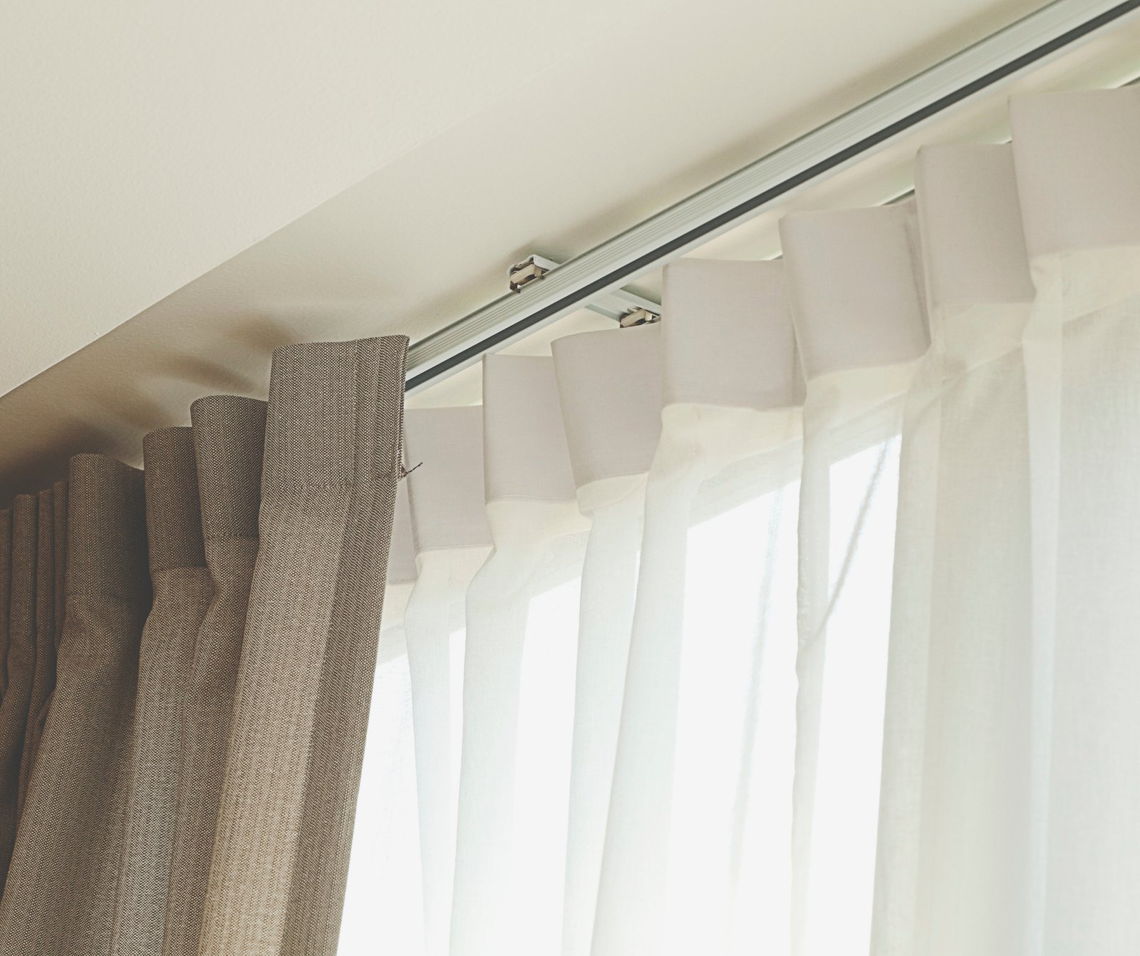 Home remote control curtains 1