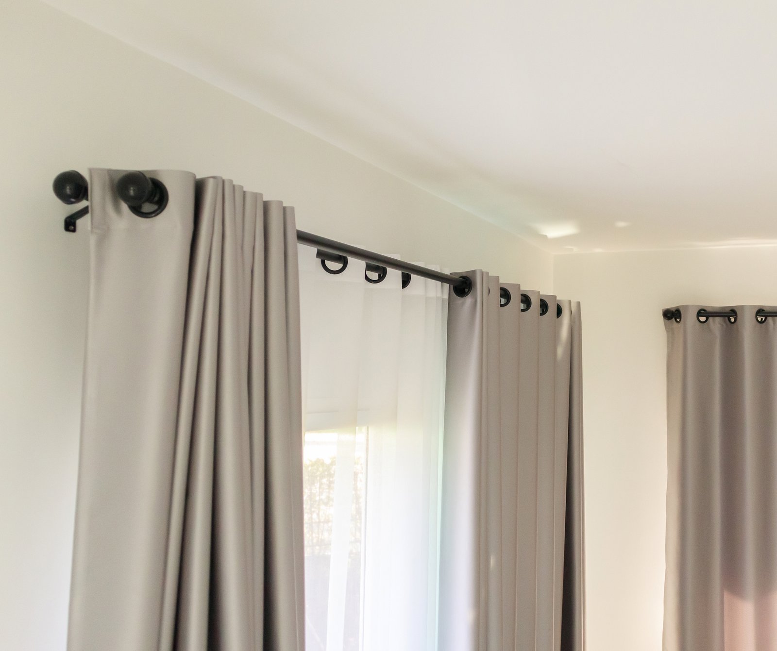 About remote control curtains 1